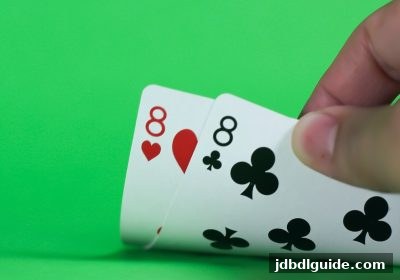 桌游：跨越千年的社交载体与当代互动新选择